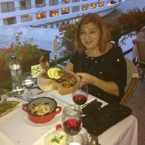 Meet your Posher, Eleonora